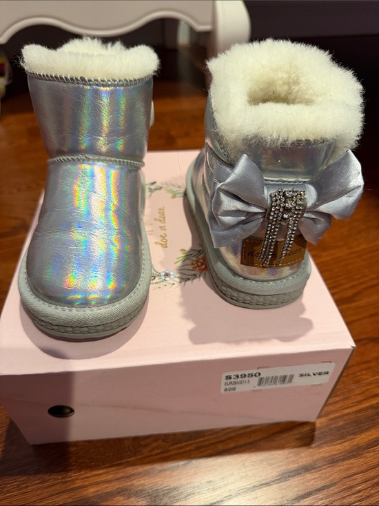Doe A Dear Other - Girl Sparkling Silver Bow Faux-Fur Kids Boots